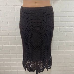 Bandolino brown knit macrame skirt.